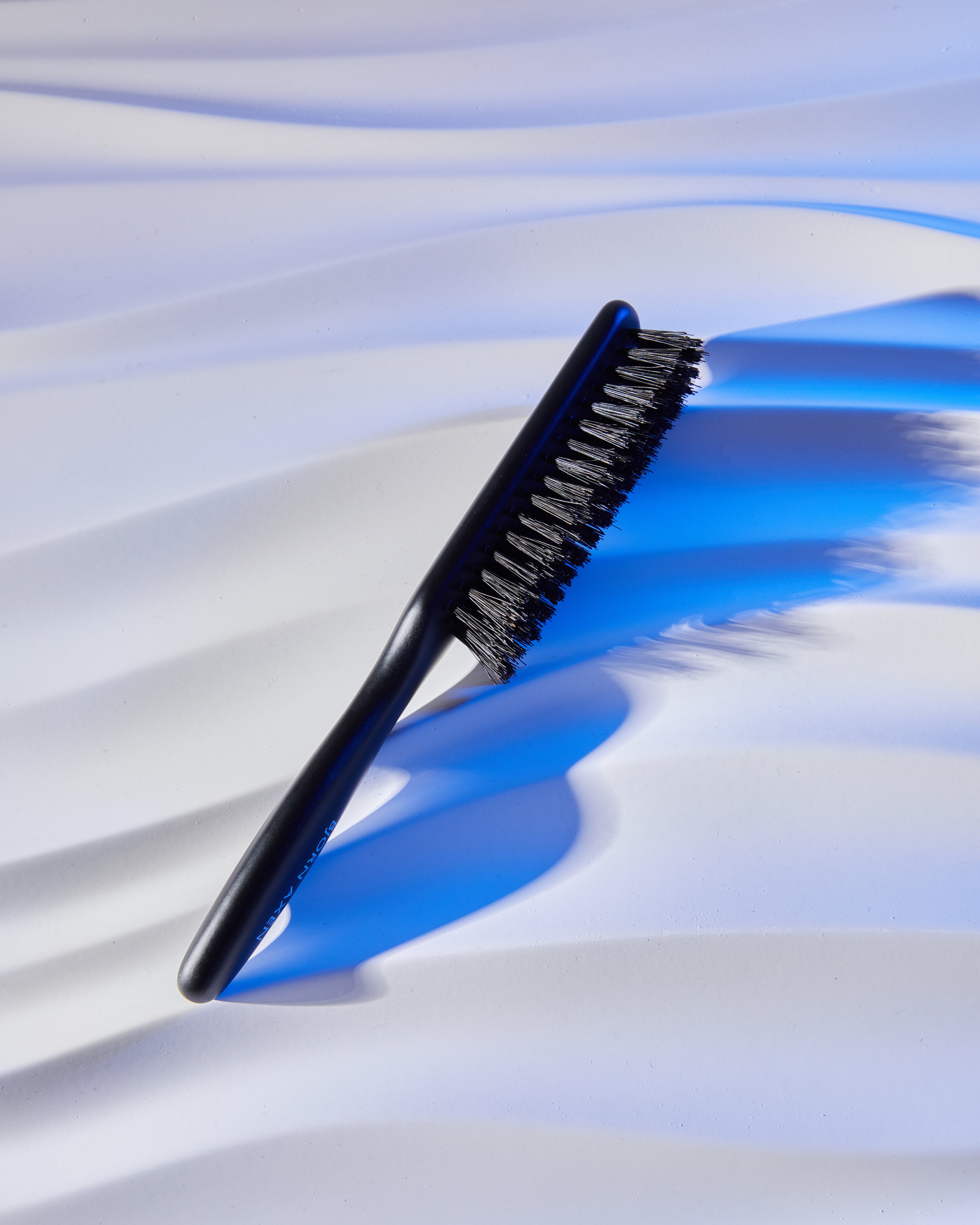 Щітка для гладкості та блиску Björn Axén Smooth and Shine Brush for All Hair Types